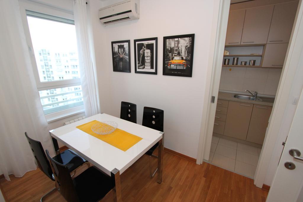 New Belgrade Apartment Neven, Parking 5 Evra Dan Екстер'єр фото